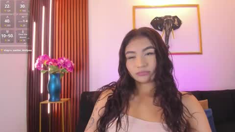 Snapshot of zayda_ chatting on February 25, 2026, 8:29 pm Zayda online show from February 25, 2026, 8:29 pm