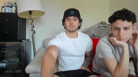 Snapshot of zaylanez chatting on February 12, 2025, 10:48 pm Zay lanez online show from February 12, 2025, 10:48 pm