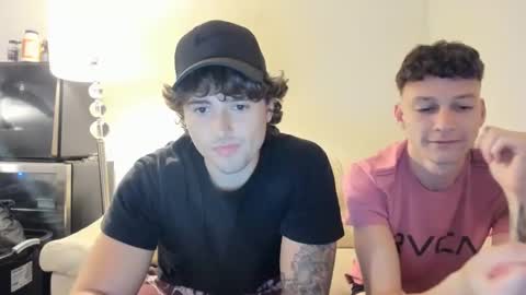 Snapshot of zaylanez chatting on March 12, 2025, 12:10 am Zay lanez online show from March 12, 2025, 12:10 am