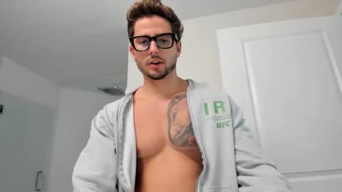 Snapshot of zaylanez chatting on September 8, 2025, 6:40 pm Zay lanez online show from September 8, 2025, 6:40 pm