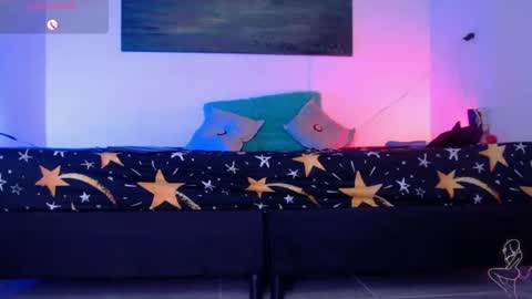 Karolyne online show from July 17, 2026, 12:17 am