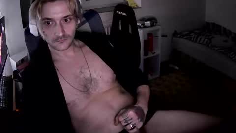 Snapshot of zeddazed1992 chatting on February 17, 2025, 2:42 am NaughtyOone online show from February 17, 2025, 2:42 am