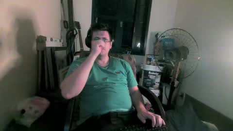 Snapshot of zehdolandia chatting on January 17, 2026, 12:04 am pervboy online show from January 17, 2026, 12:04 am