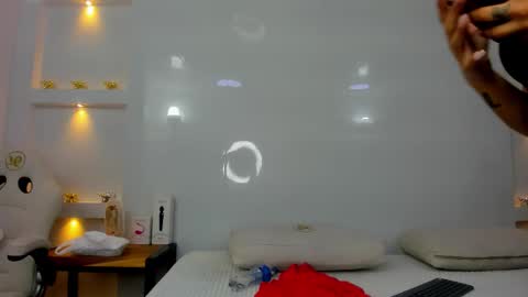 Snapshot of zenda_evans chatting on December 22, 2025, 3:47 am Zenda Evans online show from December 22, 2025, 3:47 am