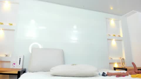 Snapshot of zenda_evans chatting on January 7, 2026, 4:15 am Zenda Evans online show from January 7, 2026, 4:15 am