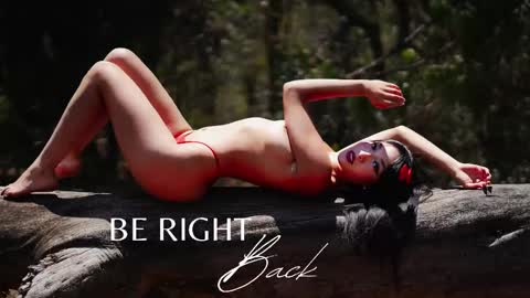 Zendaya online show from February 20, 2025, 4:07 am