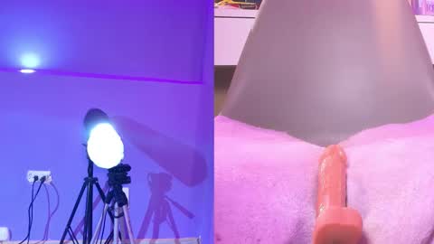 Zendaya online show from November 8, 2025, 9:42 am