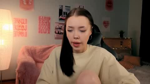 Snapshot of zeneexe chatting on February 28, 2026, 7:37 pm Lara online show from February 28, 2026, 7:37 pm