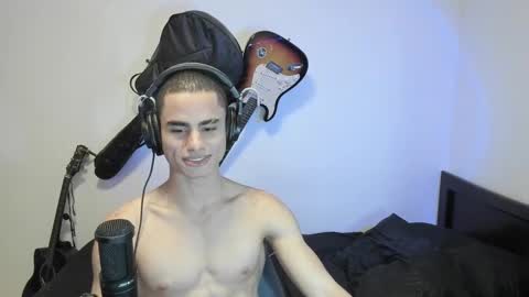 Snapshot of zenhzu chatting on January 2, 2025, 12:13 am zenzhu online show from January 2, 2025, 12:13 am