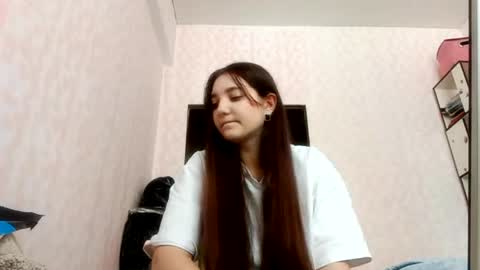 Snapshot of zeniabrossoit chatting on March 2, 2026, 6:36 am zeniabrossoit online show from March 2, 2026, 6:36 am