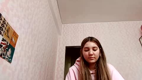 zeniabrossoit online show from April 6, 2026, 8:26 am