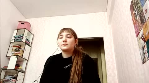 zeniabrossoit online show from May 23, 2026, 6:40 am