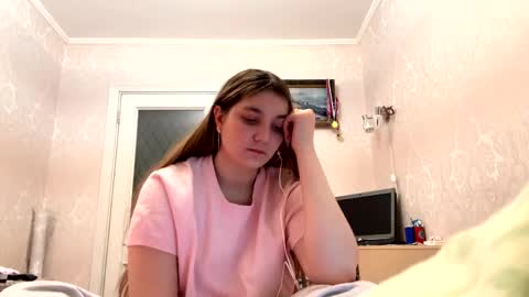 zeniabrossoit online show from June 1, 2026, 3:14 pm