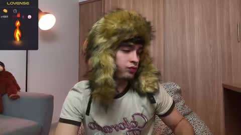 Zenn online show from January 3, 2025, 1:03 pm