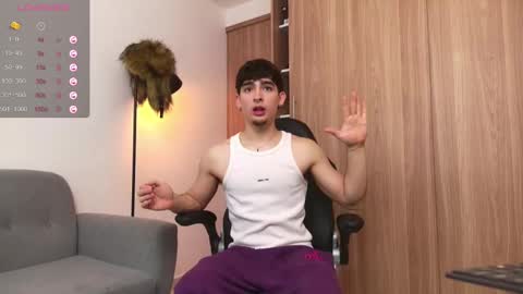 Zenn online show from January 31, 2025, 1:02 pm