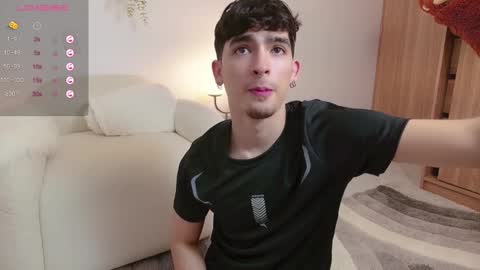 Zenn online show from March 8, 2025, 1:36 pm