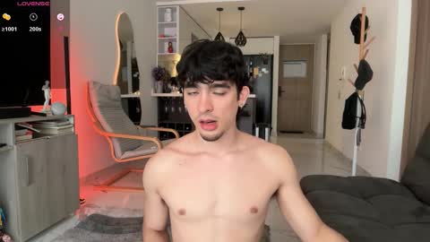 Zenn online show from September 26, 2025, 1:26 pm