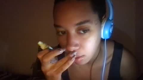 Snapshot of zenxbiaa chatting on November 15, 2025, 4:32 am zenxbiaa online show from November 15, 2025, 4:32 am