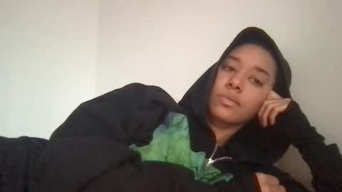 Snapshot of zenxbiaa chatting on November 17, 2025, 5:19 pm zenxbiaa online show from November 17, 2025, 5:19 pm