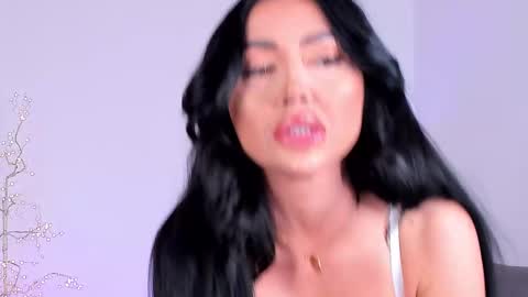 Zenyda online show from March 15, 2026, 5:52 pm