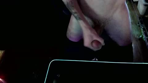 Snapshot of zerces111 chatting on January 5, 2025, 12:31 am Zerces online show from January 5, 2025, 12:31 am