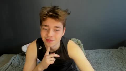 Ethan online show from April 11, 2026, 1:43 am