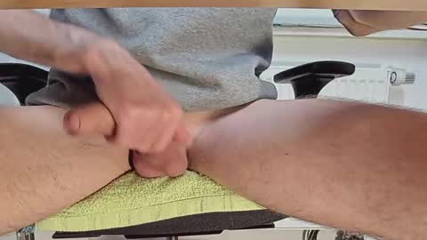 zero_x88 online show from November 30, 2025, 3:49 pm