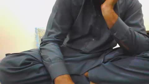 zes6363 online show from September 8, 2025, 6:40 pm