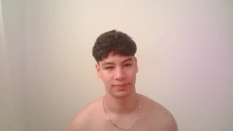 zeus_183 online show from April 5, 2026, 4:04 pm