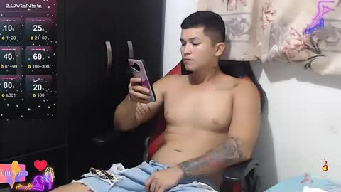 Snapshot of zeus__27 chatting on December 23, 2024, 4:44 am zeus__27 online show from December 23, 2024, 4:44 am