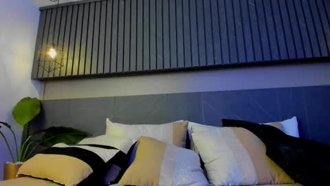 zeus online show from February 15, 2025, 8:33 am