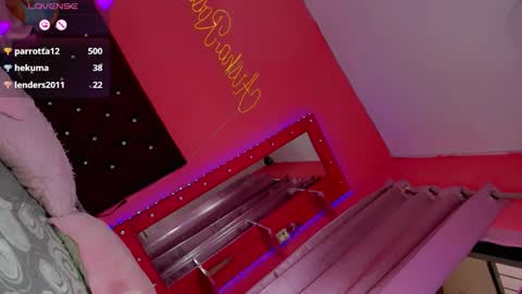Snapshot of zeuss_x chatting on October 15, 2025, 11:21 am Aisha Alejandra Rosse Deus  online show from October 15, 2025, 11:21 am