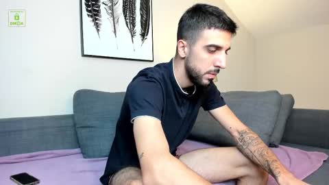 ZEYN online show from September 10, 2025, 4:29 pm