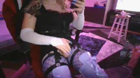 Snapshot of zfciuz chatting on February 20, 2026, 2:39 pm zfciuz online show from February 20, 2026, 2:39 pm