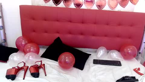 ZHAMIRA  ANDRES online show from February 14, 2025, 1:34 am