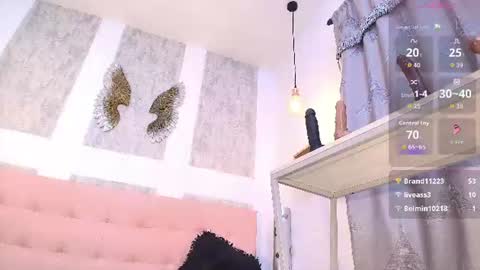 ZHAMIRA  ANDRES online show from July 15, 2026, 10:15 pm
