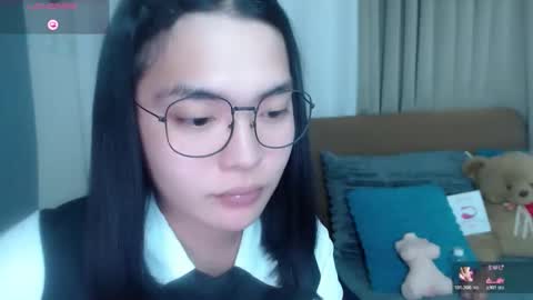 im your lovely zhaviabigcock here online show from May 6, 2026, 6:35 pm