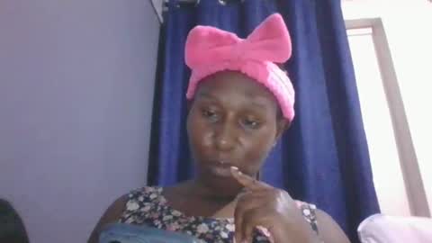 Miss Zindzi online show from October 13, 2025, 7:36 pm