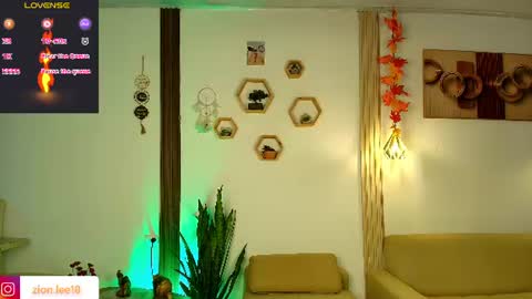 Snapshot of zion__lee chatting on July 26, 2026, 10:27 pm Zion online show from July 26, 2026, 10:27 pm