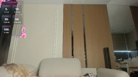 Snapshot of zirael_swan chatting on July 11, 2026, 3:42 am zirael_swan online show from July 11, 2026, 3:42 am