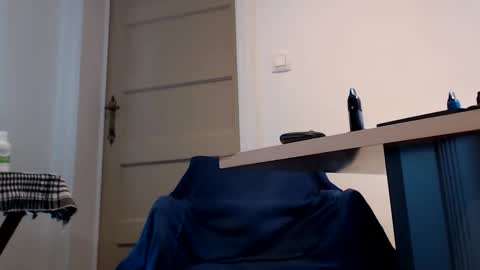 stefano online show from September 17, 2025, 12:51 pm
