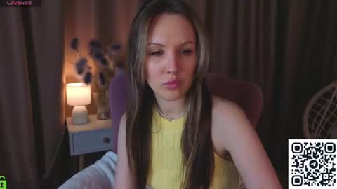 Snapshot of zlata__fox chatting on June 19, 2026, 8:51 am Zlata Mon Tue Thu Fri Sun Sa GMT 3 0000pm - 0600pm online show from June 19, 2026, 8:51 am