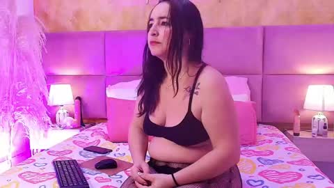 zoe_aitanaa online show from May 19, 2026, 11:27 am