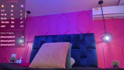 zoe_blosson online show from June 30, 2026, 7:26 pm