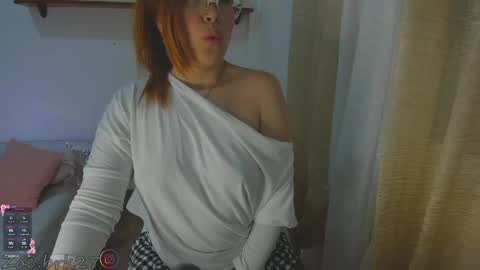 Snapshot of zoe_brk chatting on April 27, 2026, 8:18 pm zoe brk online show from April 27, 2026, 8:18 pm