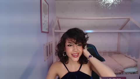 Snapshot of zoe_ch_ chatting on January 9, 2025, 9:58 pm zoe_ch_ online show from January 9, 2025, 9:58 pm