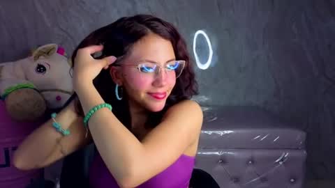 zoe_ch_ online show from June 27, 2026, 3:11 am