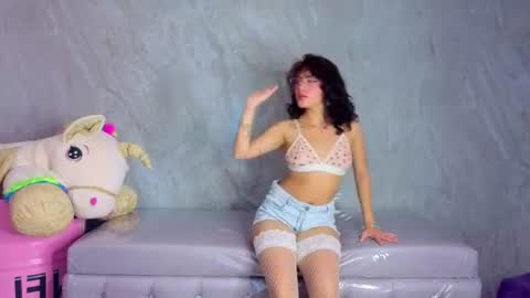 zoe_ch_ online show from June 28, 2026, 3:12 am