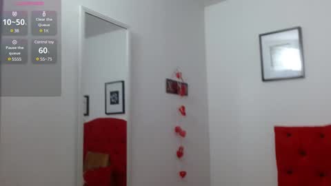 Zoe online show from January 26, 2025, 9:51 pm