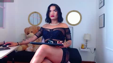 zoe_hecate online show from October 21, 2025, 2:23 am